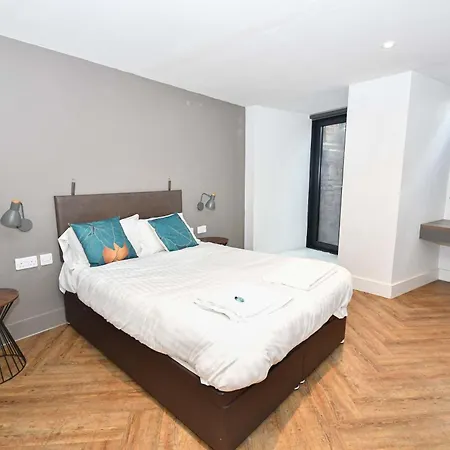 Lovely 3Bed Flat In Central Manchester W Security-3